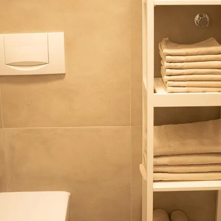 Ahroom, Zentrumsnahe 1-