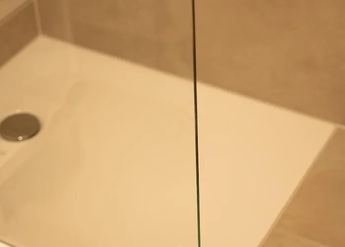 Ahroom, Zentrumsnahe 1- *