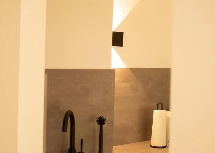 Ahroom, Zentrumsnahe 1-